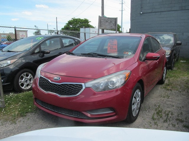 2015 Kia Forte LX AT's photo