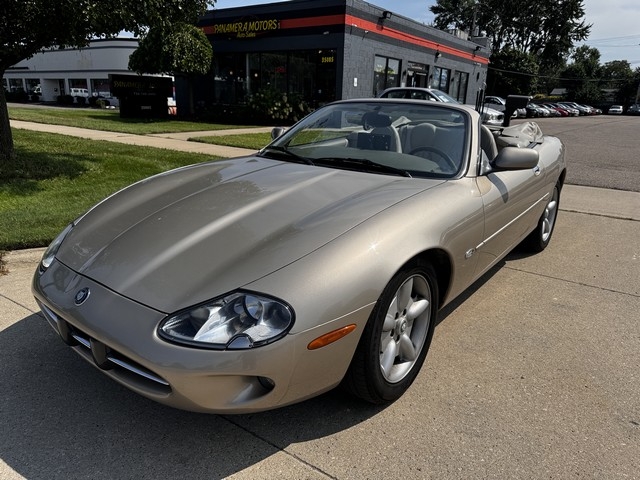 1998 JAGUAR XK8