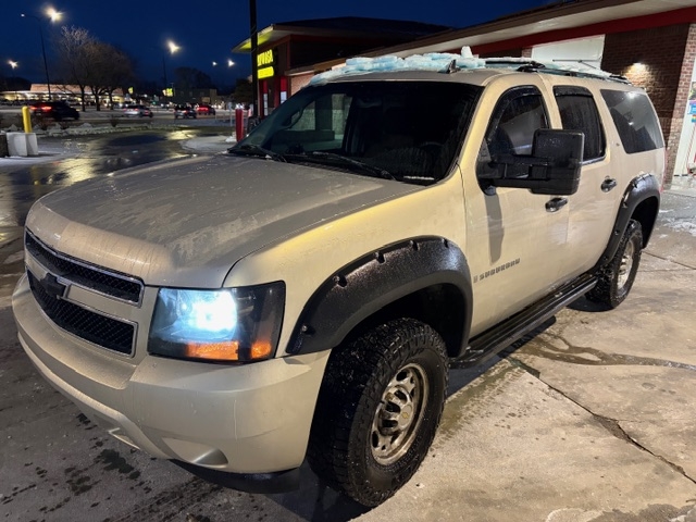 2007 Chevrolet Suburban LT's photo