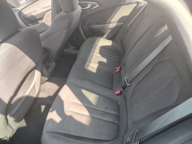 2015 Chrysler 200 LX - Photo 6