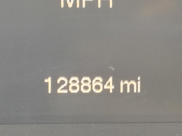 2015 Chrysler 200 LX - Photo 11