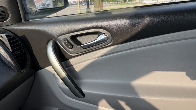 2007 Saturn VUE #26